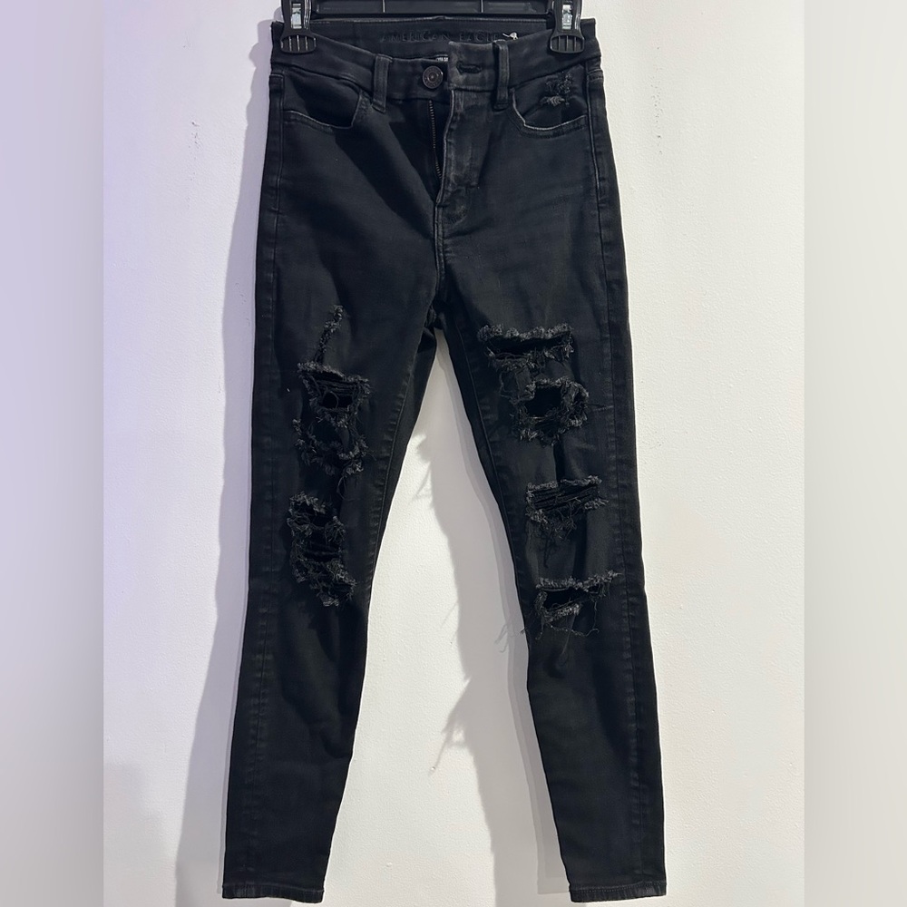 Women’s American Eagle Black, ripped high waisted jeggings size 0S